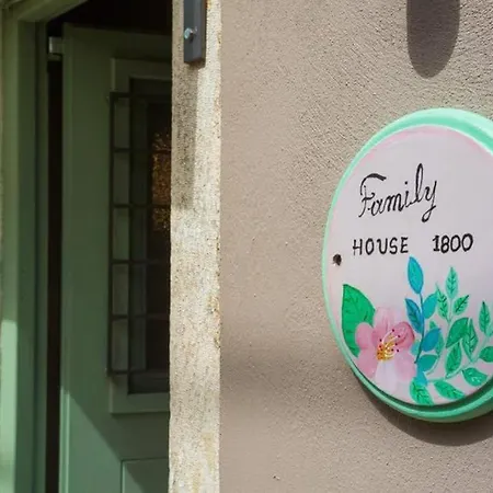 Family House 1800 Holiday home